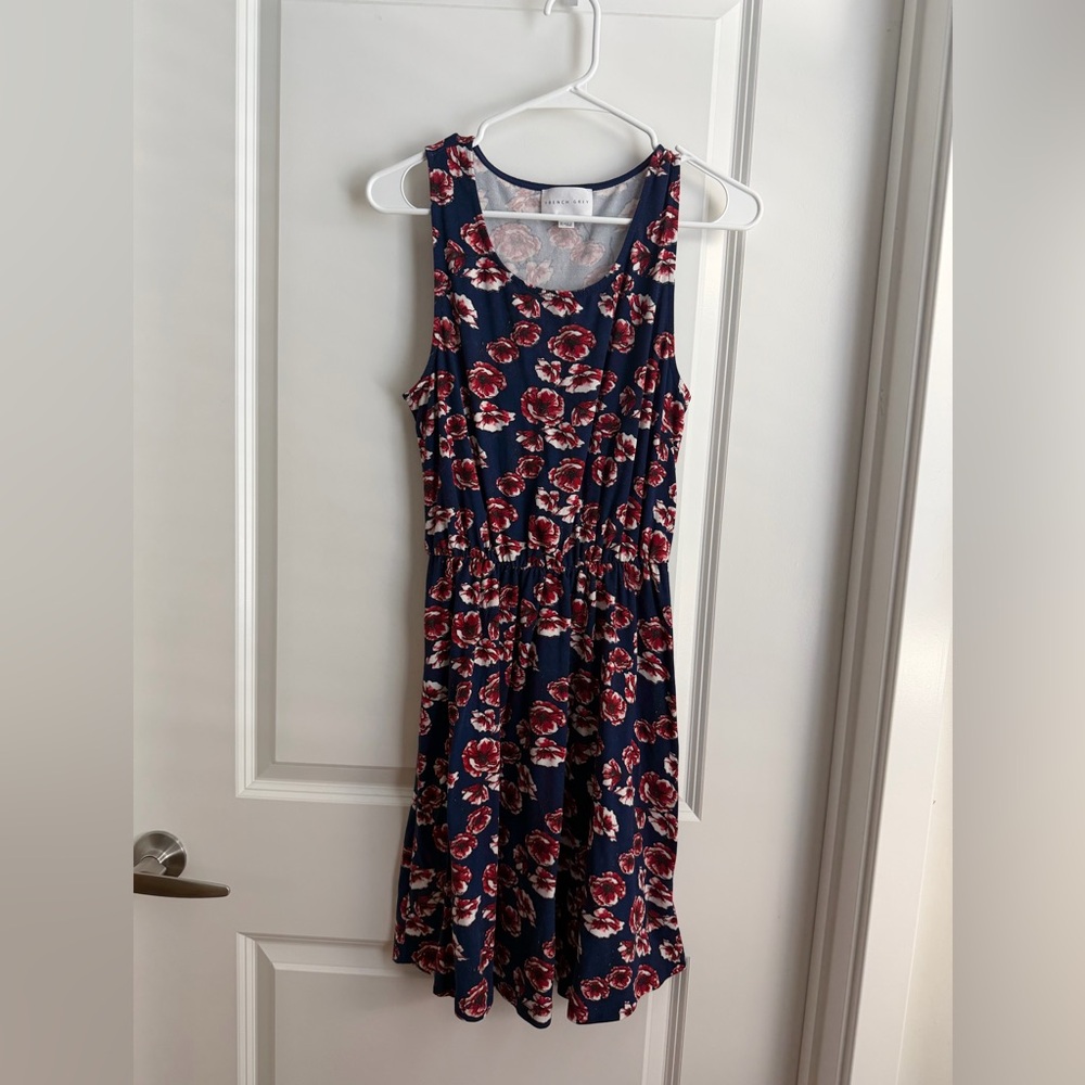 French Grey XS Sleeveless Navy Floral Scoop Neck Dress